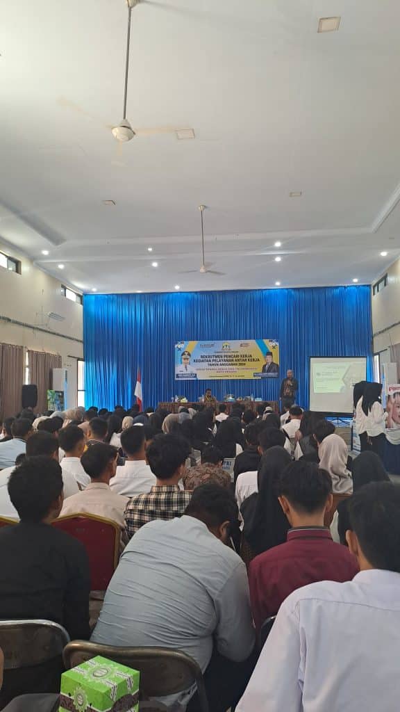 Para pencaker sedang menyimak materi LPK Hasna Jaya Sejahtera (LPK HJS)